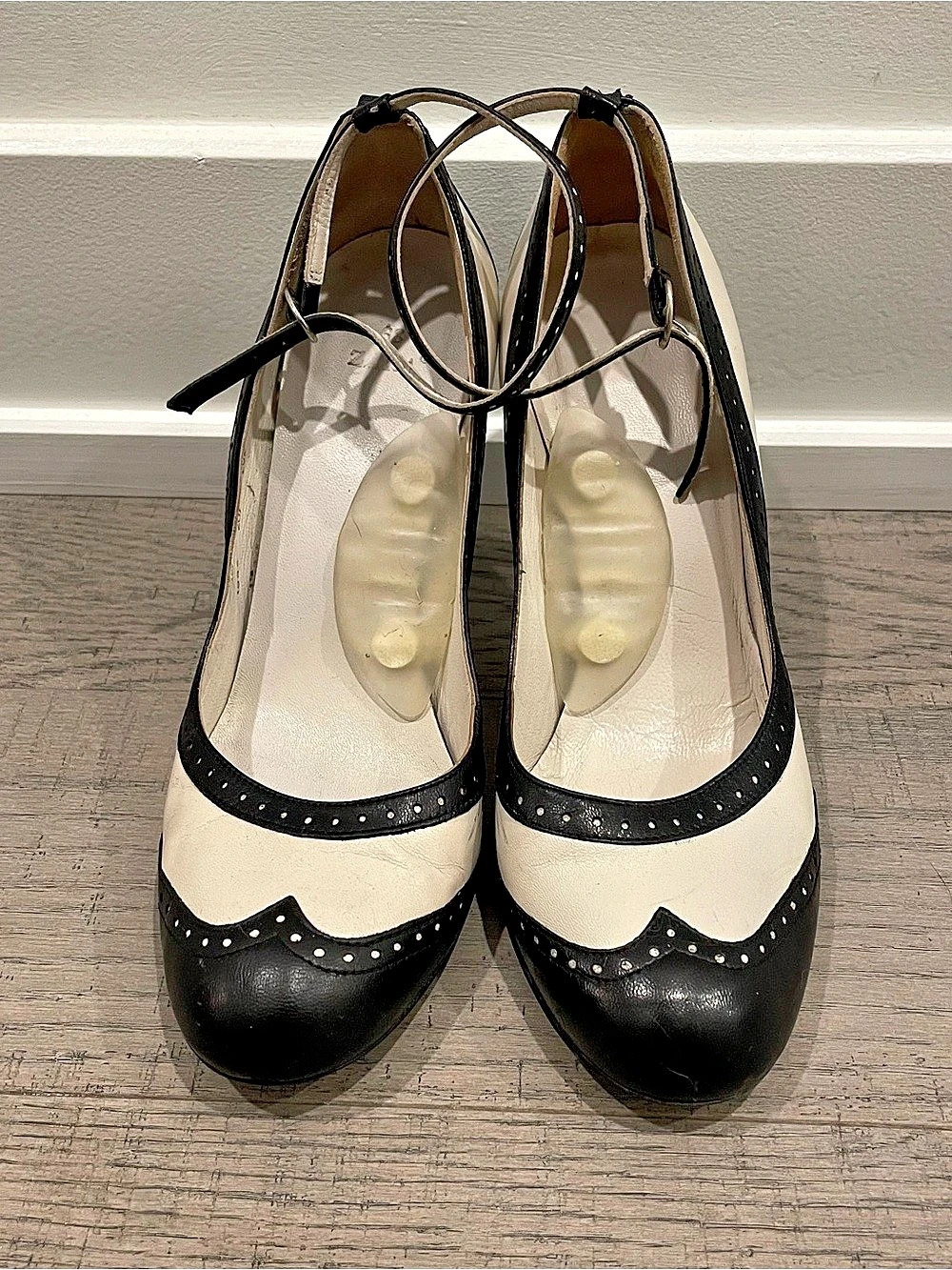 Zara Black & White Wingtip 4” Heels Leather Pumps ankle straps EU 38